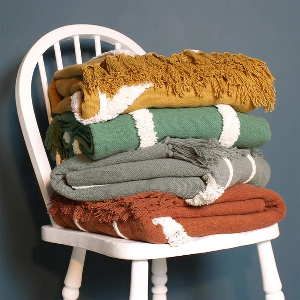 Furn. Rainbow Tufted 130cm X 150cm Throw 9 Furn. Rainbow Tufted 130cm X 150cm Throw - Image 9