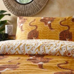 Furn. Tibetan Tiger Duvet Cover And Pillowcase Set -Furn Store 30803628 alt01