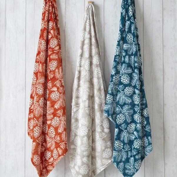 Furn Irwin Fleece Throw 140x180 12 Furn Irwin Fleece Throw 140x180 - Image 12