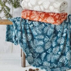 Furn Irwin Fleece Throw 140x180 14 Furn Irwin Fleece Throw 140x180 -Furn Store 30825380 alt02
