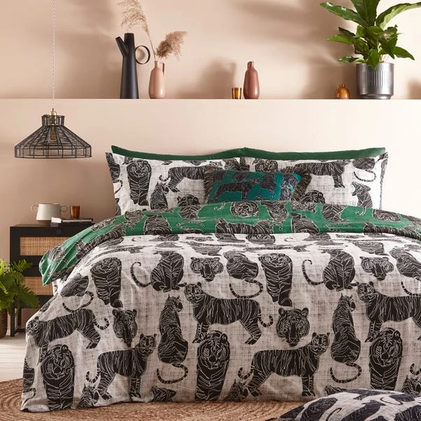 Furn. Wildcat Duvet Cover And Pillowcase Set Jungle Green 17 Furn. Wildcat Duvet Cover And Pillowcase Set Jungle Green - Image 17