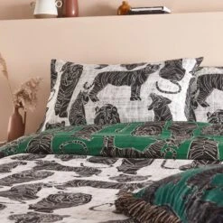 Furn. Wildcat Duvet Cover And Pillowcase Set Jungle Green 29 Furn. Wildcat Duvet Cover And Pillowcase Set Jungle Green -Furn Store 30877035 alt04