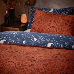 Furn. Witchy Vibes Duvet Cover And Pillowcase Set Rust -Furn Store 30877041 alt02