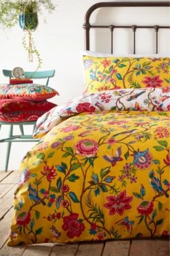 Furn. Tropical Floral Reversible Duvet Cover And Pillowcase Set