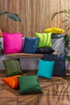 Furn. Plain Large UV Water Resistant Cushion