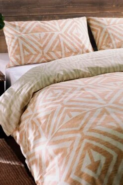 Furn. Tanza Global Geometric Reversible Duvet Cover And Pillowcase Set -Furn Store 558795s3