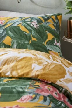 Furn. Medinilla Tropical Reversible Duvet Cover And Pillowcase Set -Furn Store C46213s3