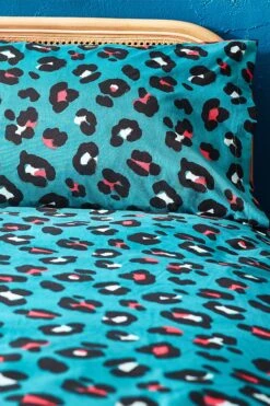 Furn. Leopard Print Reversible Duvet Cover And Pillowcase Set -Furn Store C58970s5