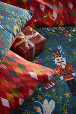 Furn. Nutcracker Christmas Reversible Duvet Cover And Pillowcase Set -Furn Store C71267s3