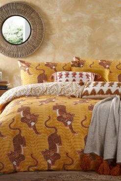 Furn. Tibetan Tiger Duvet Cover And Pillowcase Set