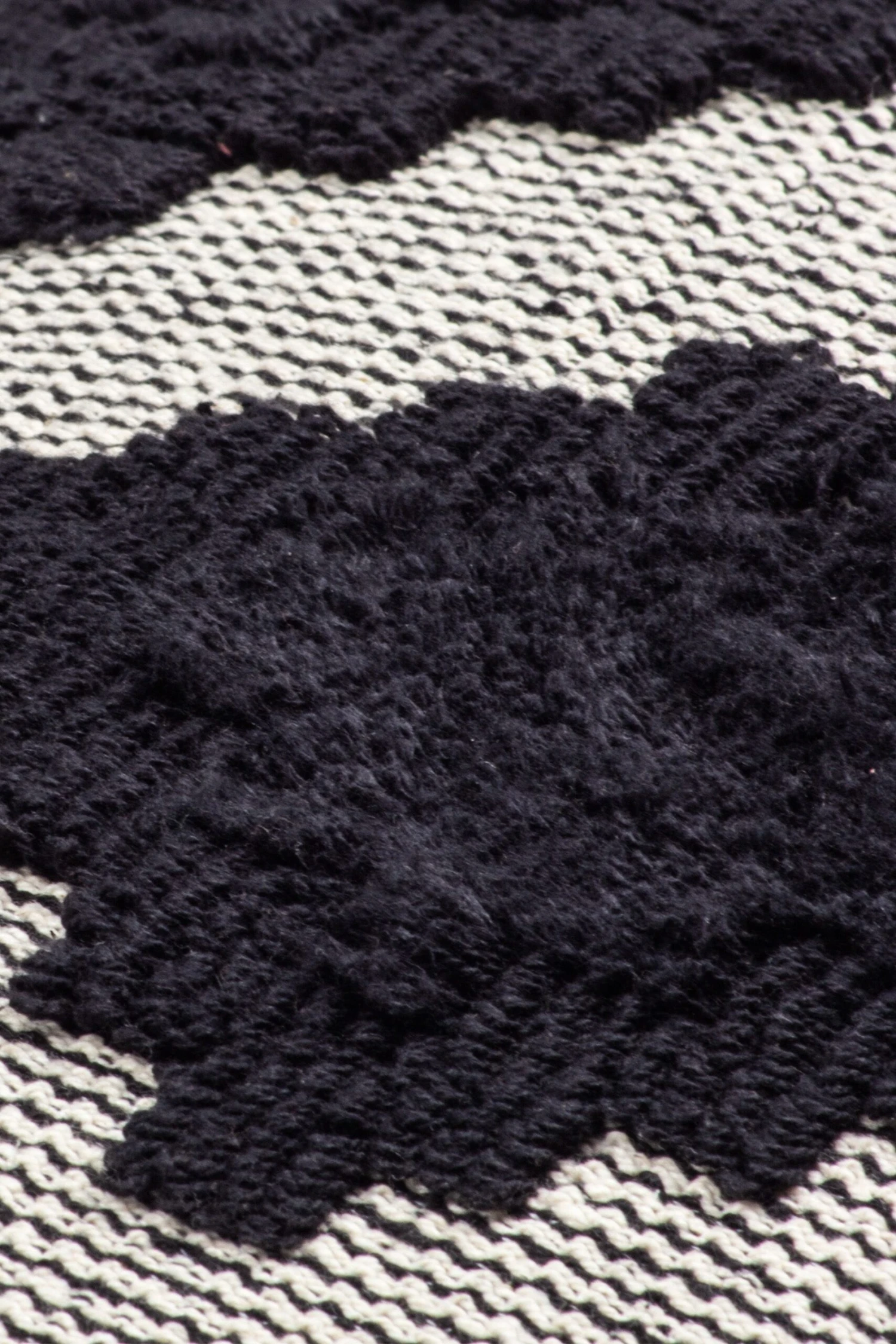 Furn. Lamar Geometric Tufted Loop Cotton Cushion 5 Furn. Lamar Geometric Tufted Loop Cotton Cushion - Image 5