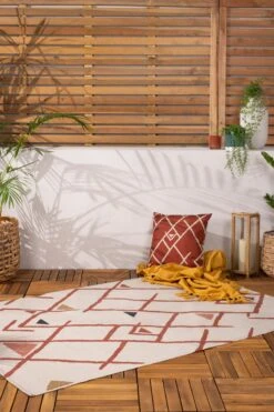 Furn. Inka Geometric Washable Outdoor/Indoor Rug