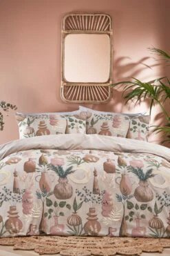 Furn. Earthen Tranquil Reversible Duvet Cover And Pillowcase Set