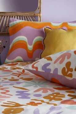 Furn. Amelie Floral Reversible Duvet Cover And Pillowcase Set -Furn Store D95750s3