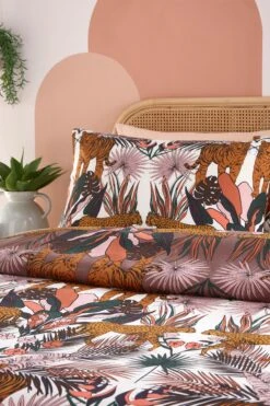 Furn. Kaihalulu Abstract Jungle Reversible Duvet Cover And Pillowcase Set -Furn Store D95772s3