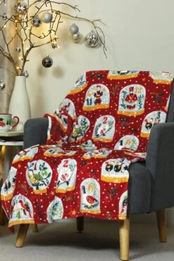 Furn Christmas Throw