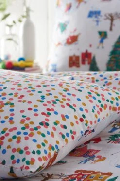 Furn. Christmas Together Festive Reversible Duvet Cover And Pillowcase Set -Furn Store M69127s3