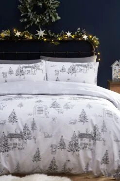 Furn. Midwinter Toile Festive Reversible Duvet Cover And Pillowcase Set