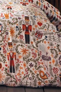 Furn. Nutcracker Christmas Reversible Duvet Cover And Pillowcase Set -Furn Store T20500s3