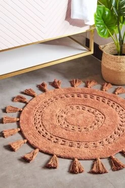 Furn. Circle Tassel Tufted Cotton Bath Mat