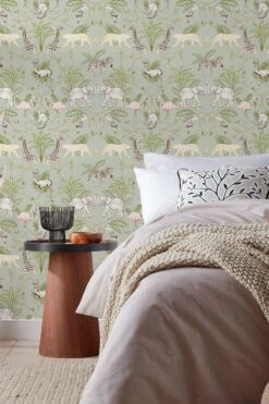 Furn Serengeti Animals Wallpaper