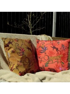 Furn Wildlife Water & Uv Resistant Outdoor Cushion 5 Furn Wildlife Water & Uv Resistant Outdoor Cushion -Furn Store UUHDL SQ3 0000000036 GOLD SLd