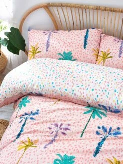 Furn Palmtropolis Duvet Cover Set - Pink 9 Furn Palmtropolis Duvet Cover Set - Pink -Furn Store VKDRN SQ3 0000000063 PINK SLd