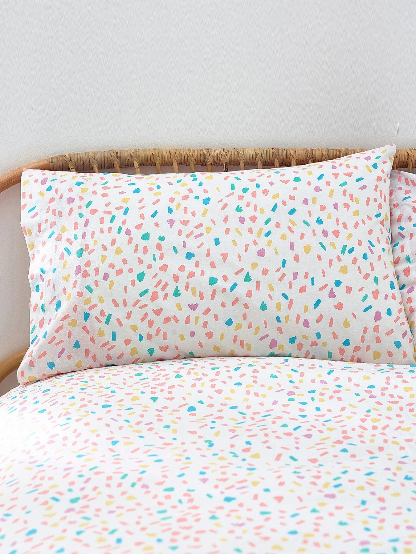 Furn Palmtropolis Duvet Cover Set - Pink 6 Furn Palmtropolis Duvet Cover Set - Pink - Image 6